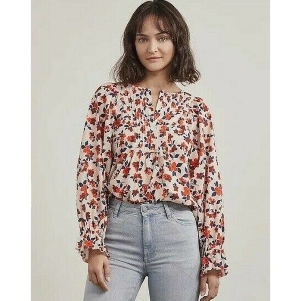 Elizabeth and James buttercup floral blouse